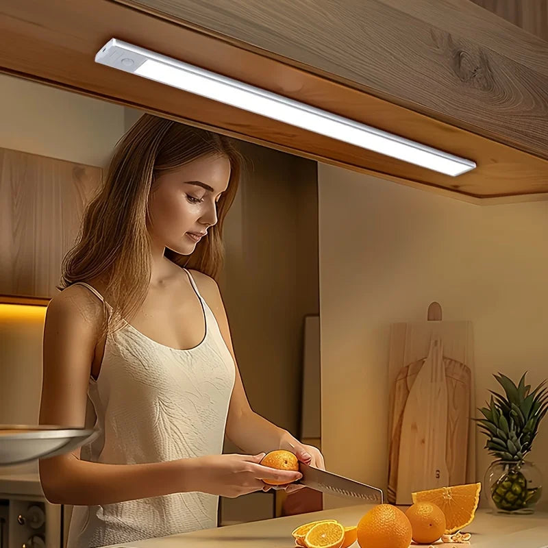 Réglette LED Sans Fil Rechargeable – Placard Cuisine Chambre
