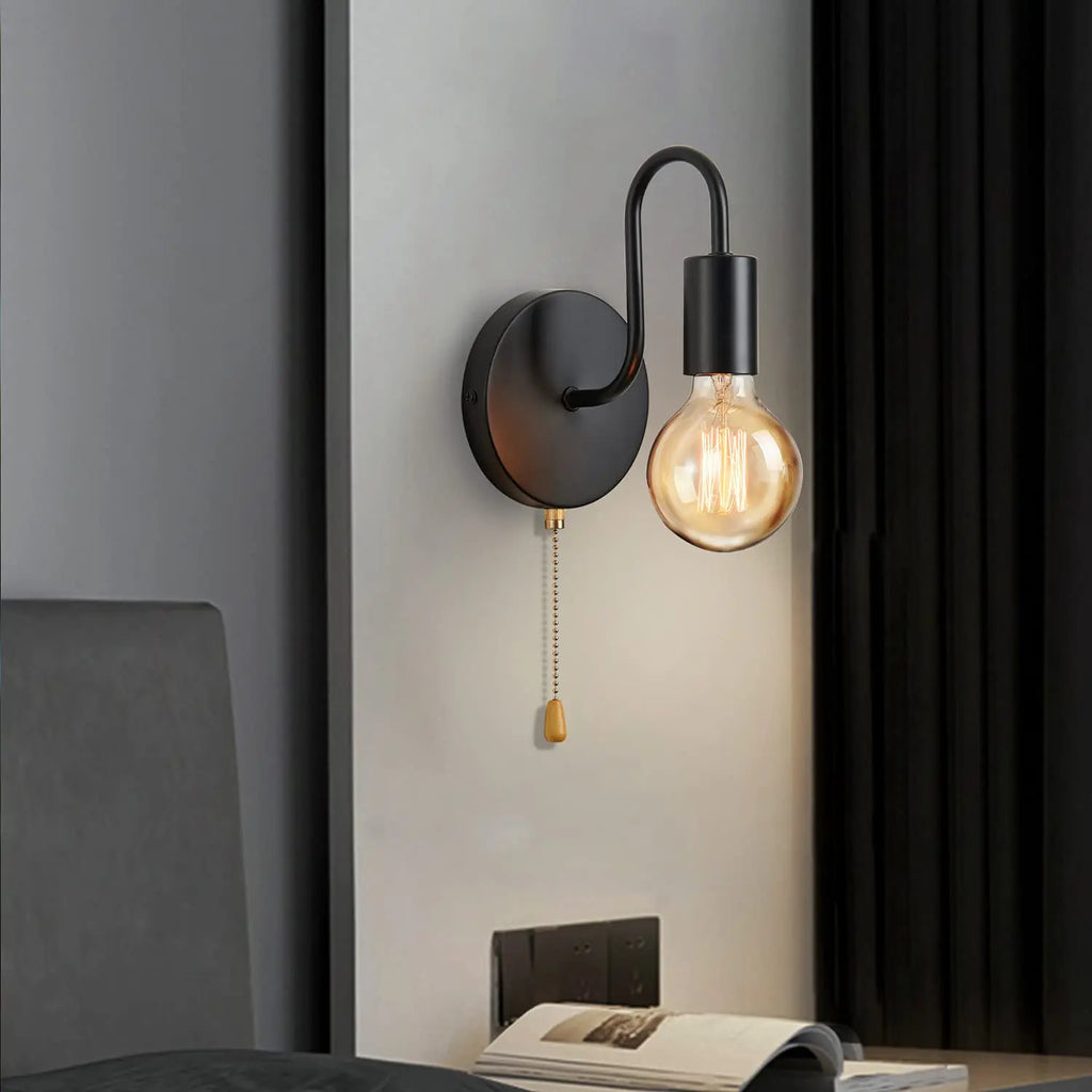 Applique Industrielle Noire – Style Nordique Épuré