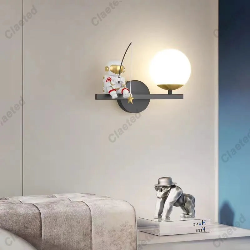 Applique Astronaute Projection Étoiles – Déco Créative Chambre Enfant