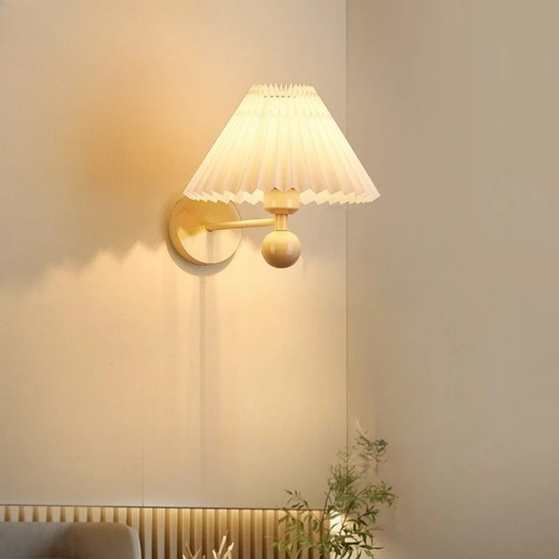 Applique Murale Style Français Crème – Abat-Jour Tissu Bois E27