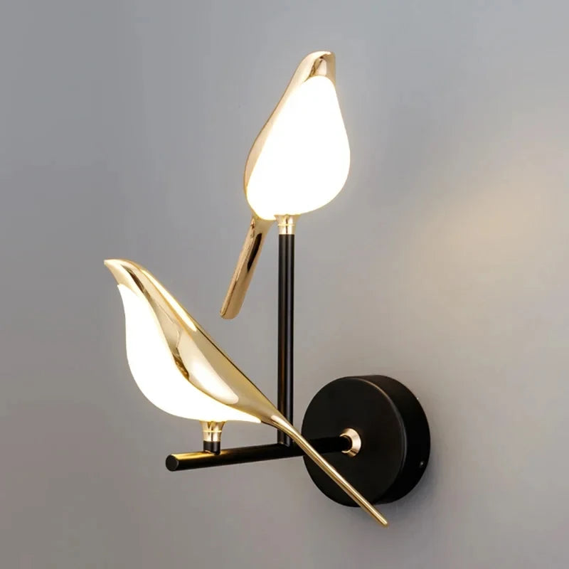 Applique Oiseau Doré LED Aluminium – Sculpture Lumineuse Poétique