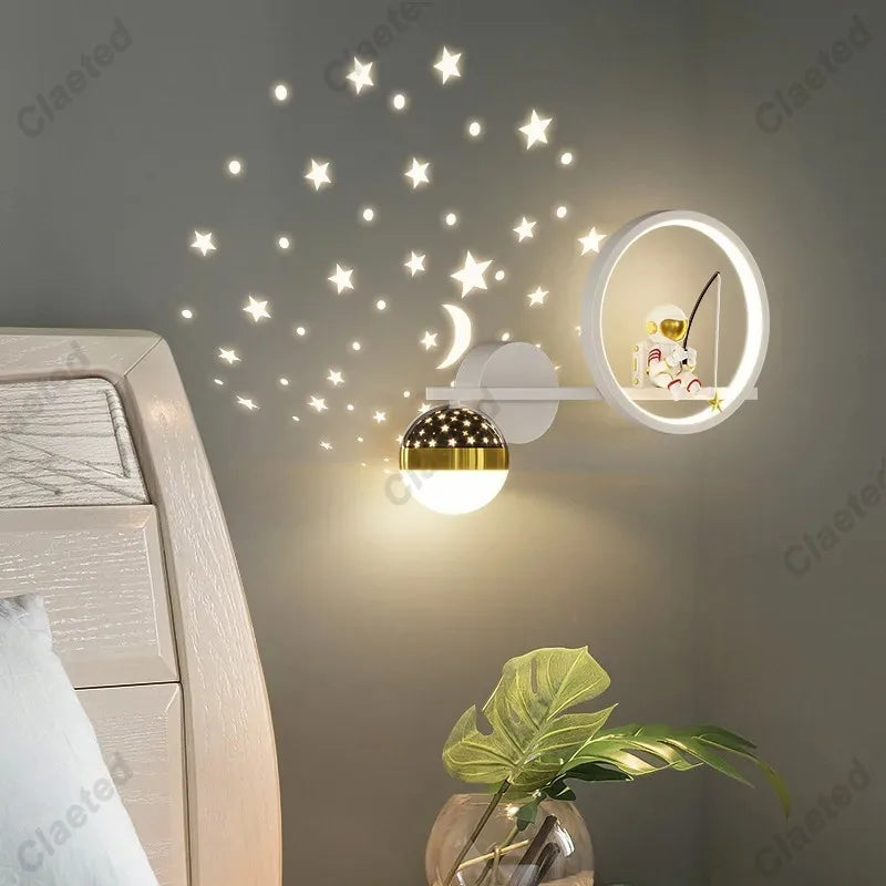 Applique Astronaute Projection Étoiles – Déco Créative Chambre Enfant