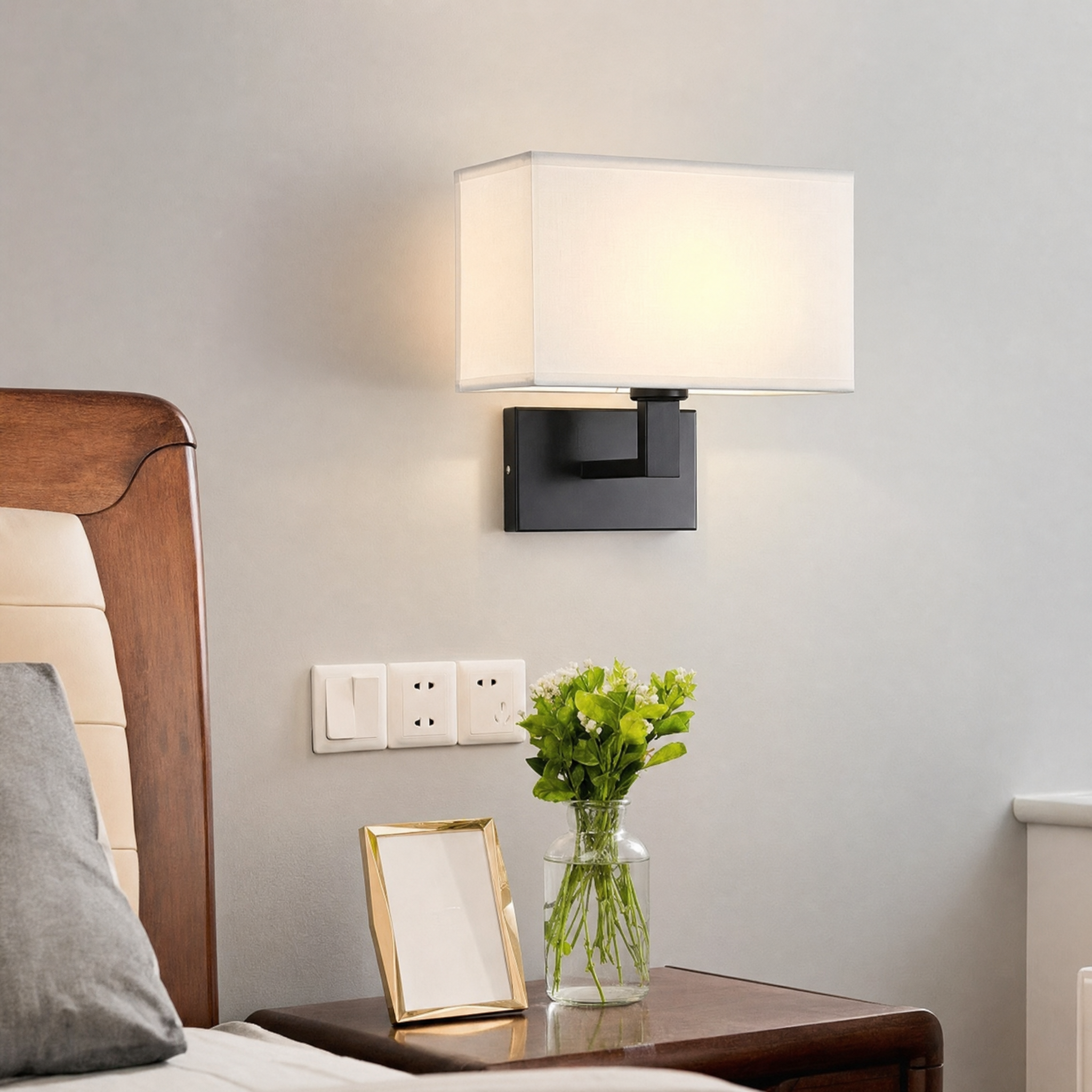 Applique orientable noire abat-jour tissu - chambre Image