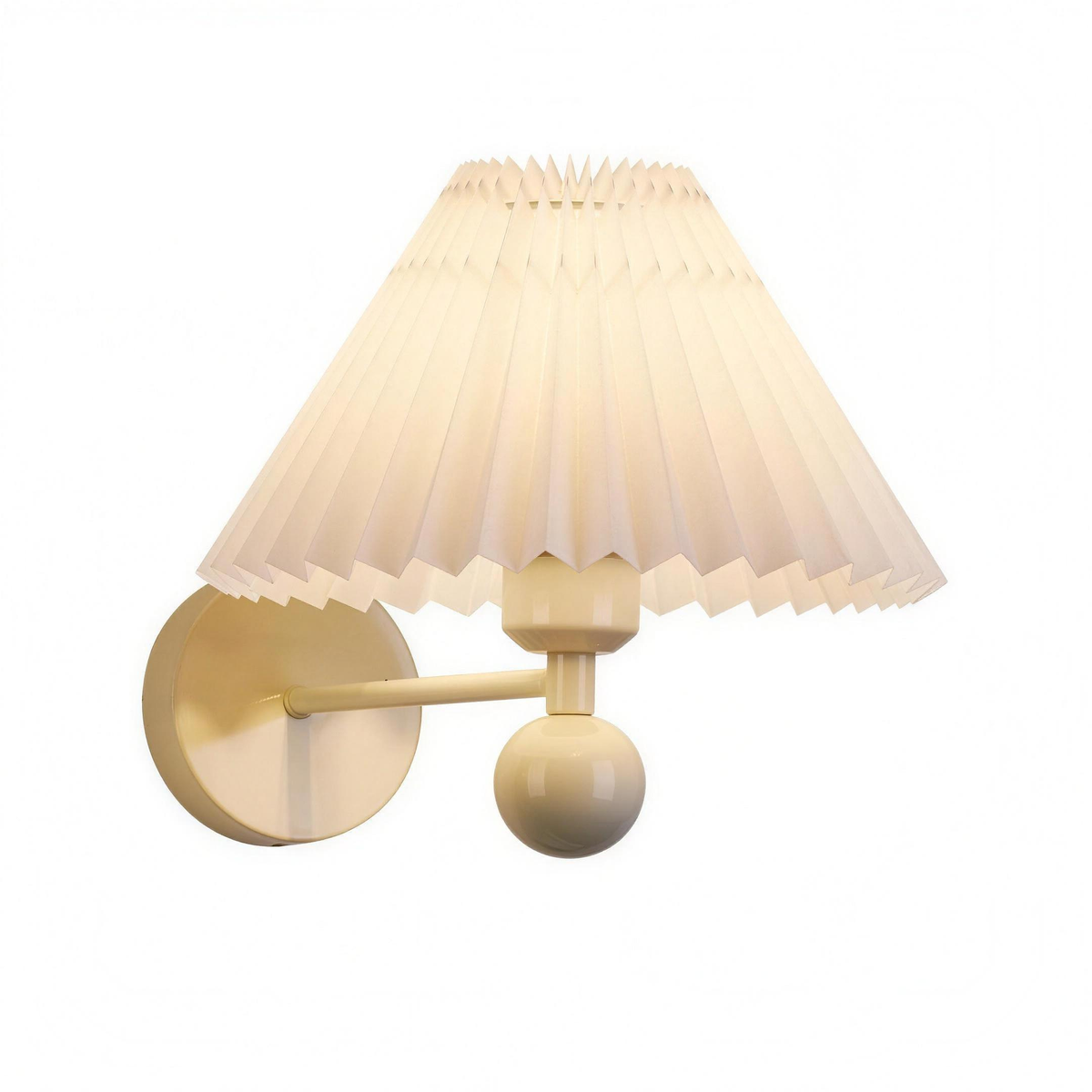 Applique creme abat-jour plisse - fond blanc