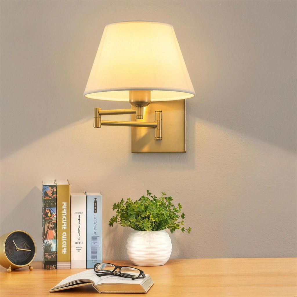 Applique bras articule laiton - coin lecture